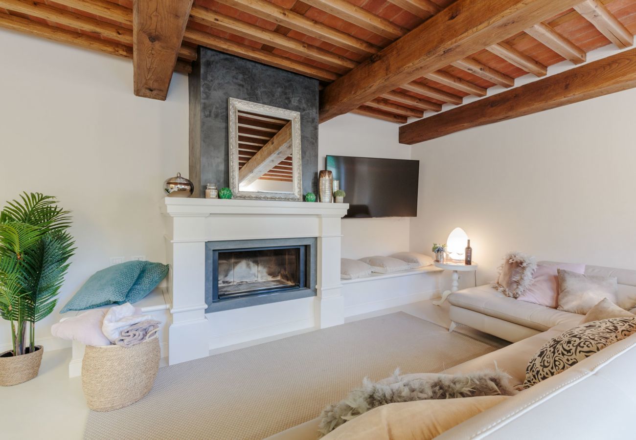 Villa a Pieve a Elici - Villa Riviera