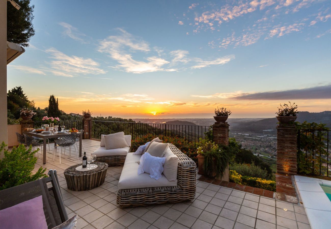 Villa a Pieve a Elici - Villa Riviera