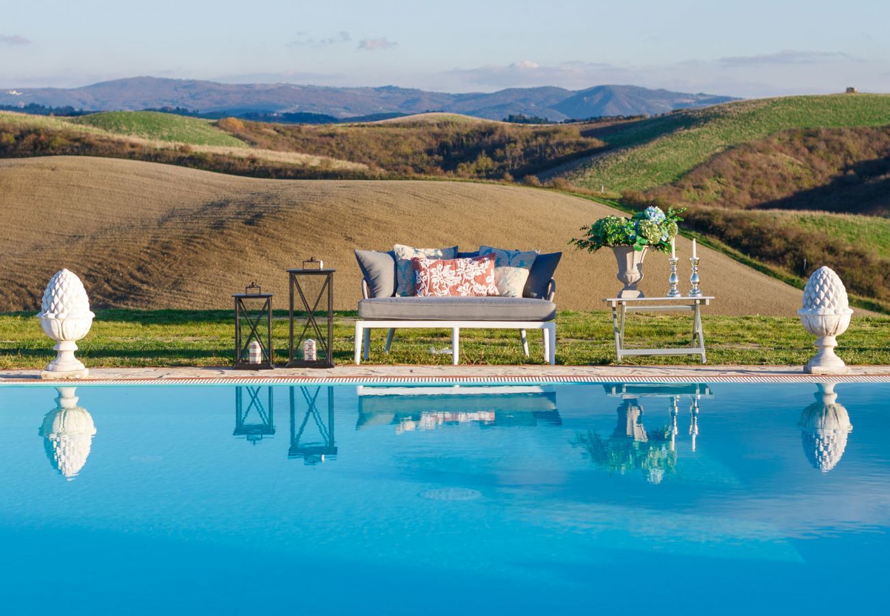 Villa a Fabbrica - VILLA LAJATICO Farmhouse with Private Pool and the Most Exciting View over the Hilltops