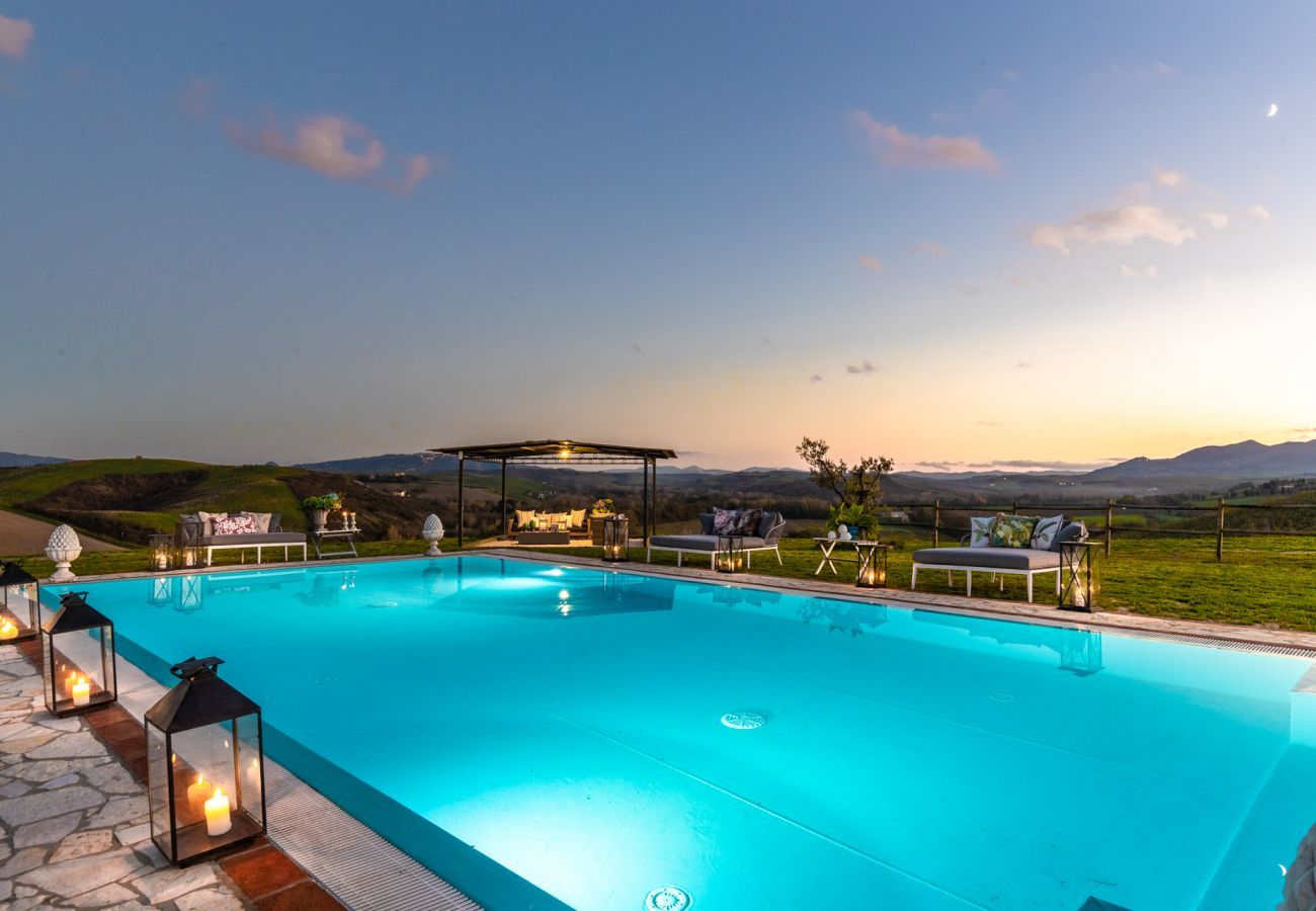 Villa a Fabbrica - VILLA LAJATICO Farmhouse with Private Pool and the Most Exciting View over the Hilltops