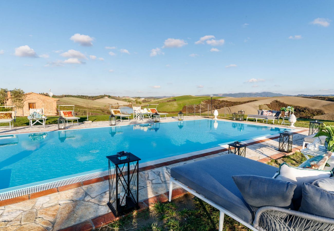 Villa a Fabbrica - VILLA LAJATICO Farmhouse with Private Pool and the Most Exciting View over the Hilltops