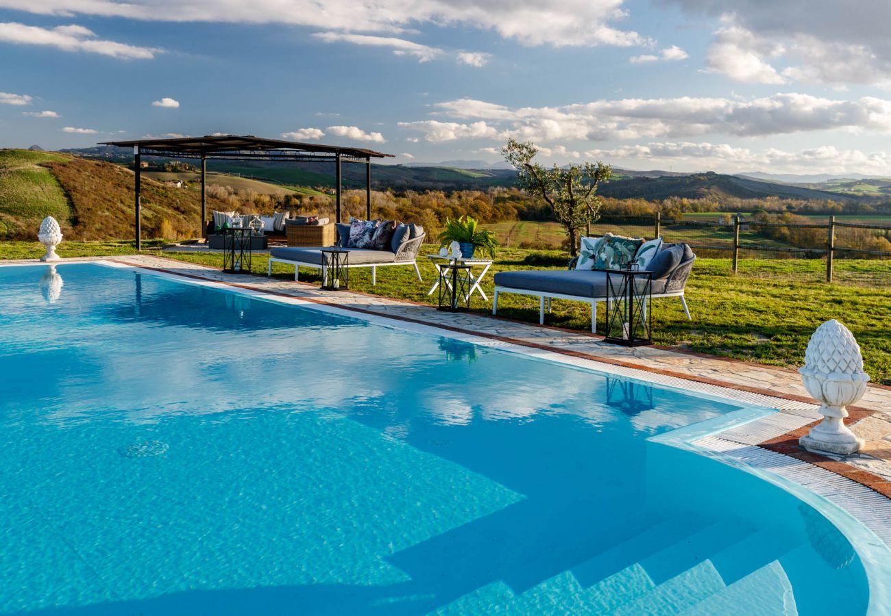 Villa a Fabbrica - VILLA LAJATICO Farmhouse with Private Pool and the Most Exciting View over the Hilltops