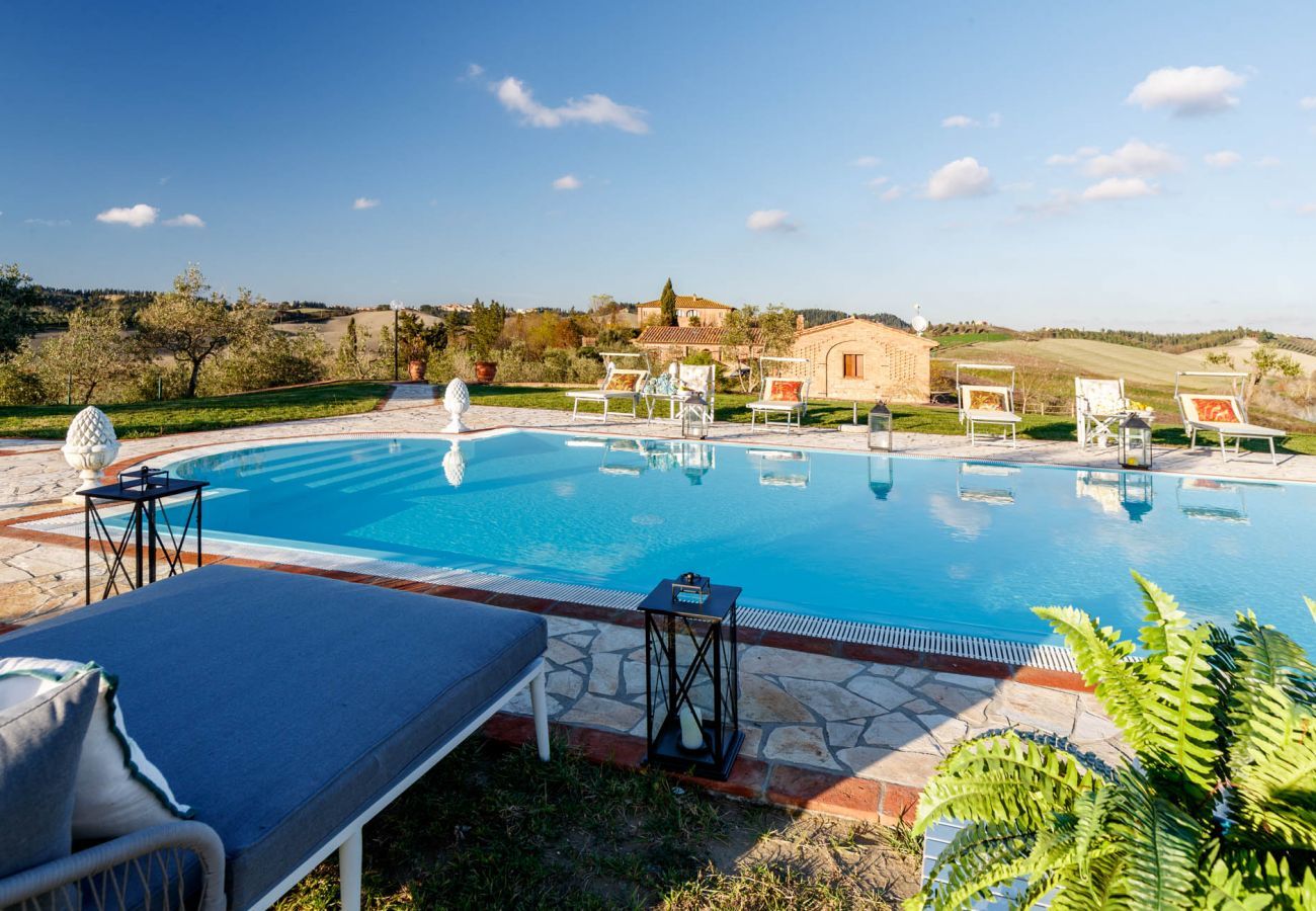 Villa a Fabbrica - VILLA LAJATICO Farmhouse with Private Pool and the Most Exciting View over the Hilltops