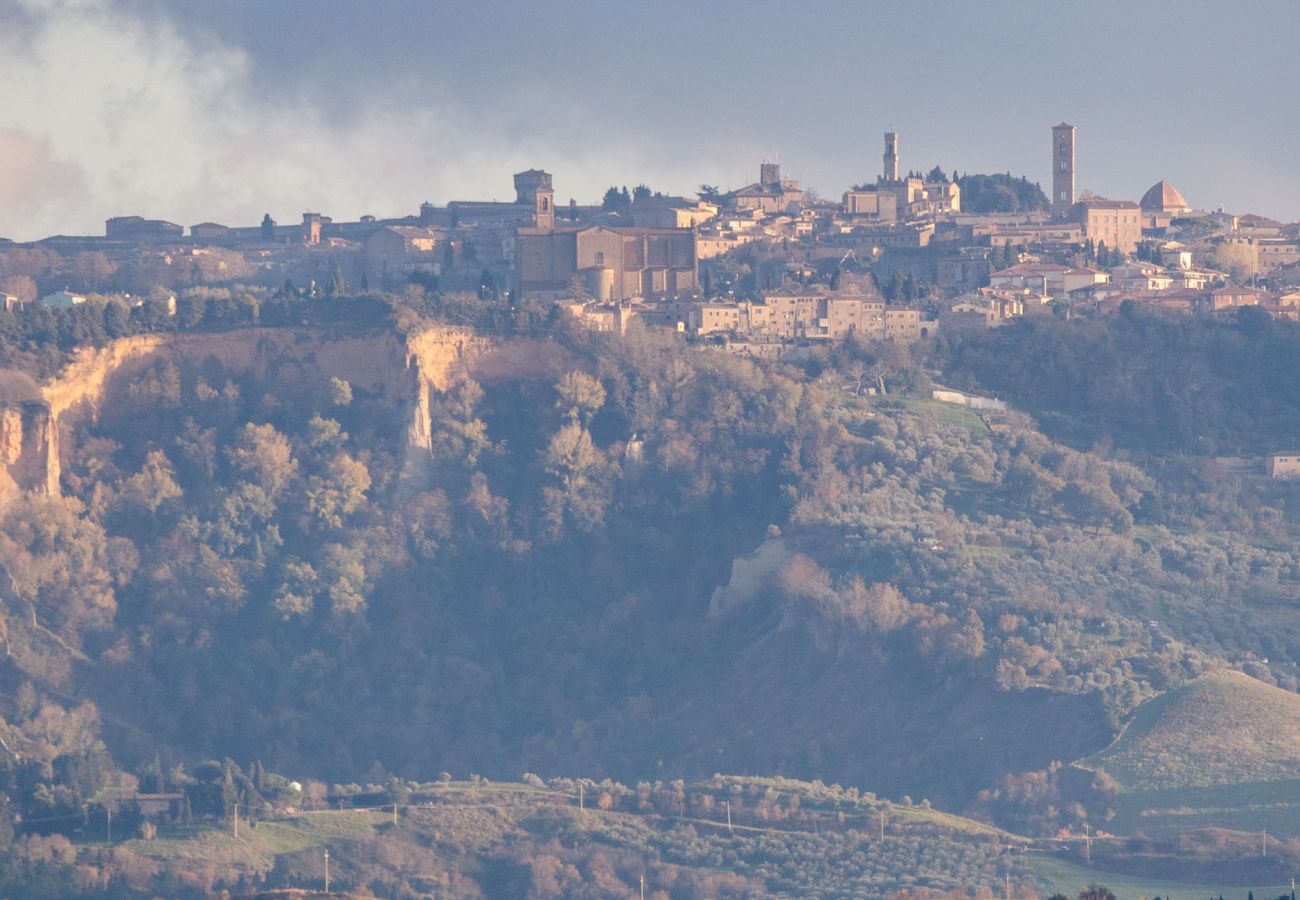 Villa a Fabbrica - VILLA LAJATICO Farmhouse with Private Pool and the Most Exciting View over the Hilltops