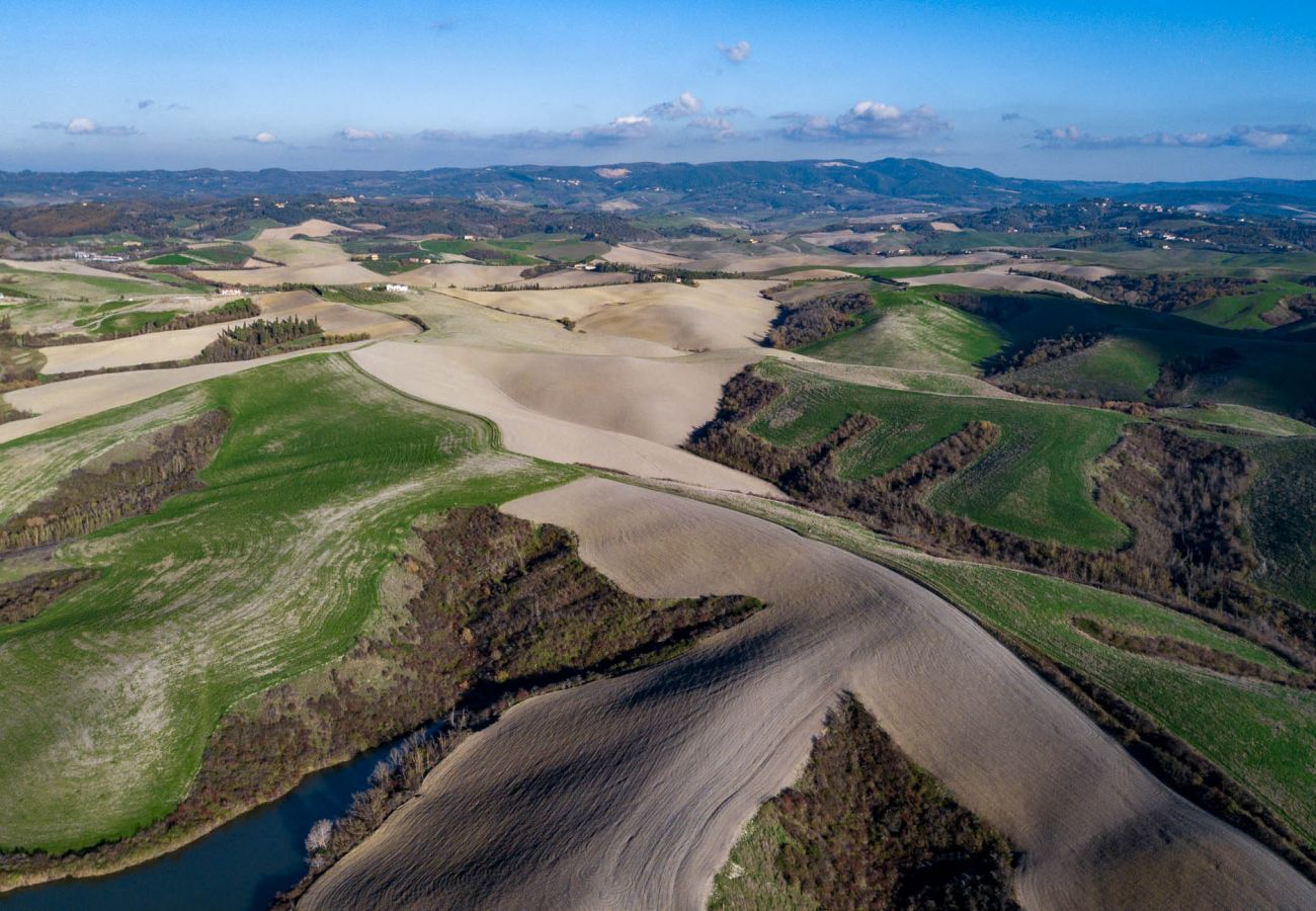 Villa a Fabbrica - VILLA LAJATICO Farmhouse with Private Pool and the Most Exciting View over the Hilltops