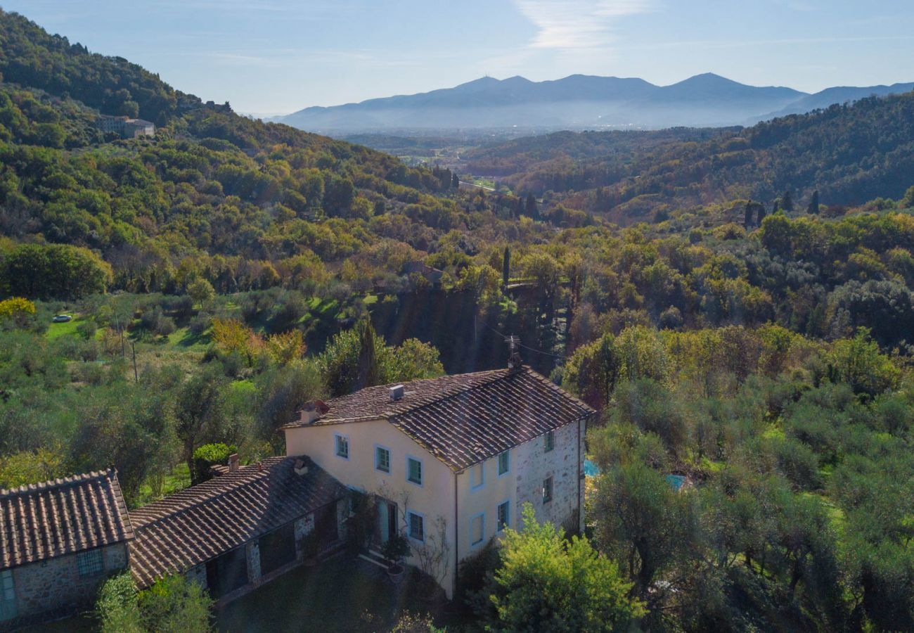 Villa a Lucca - VILLA GUFO: The Place to Be. Panoramic Private Pool with a Lucca View