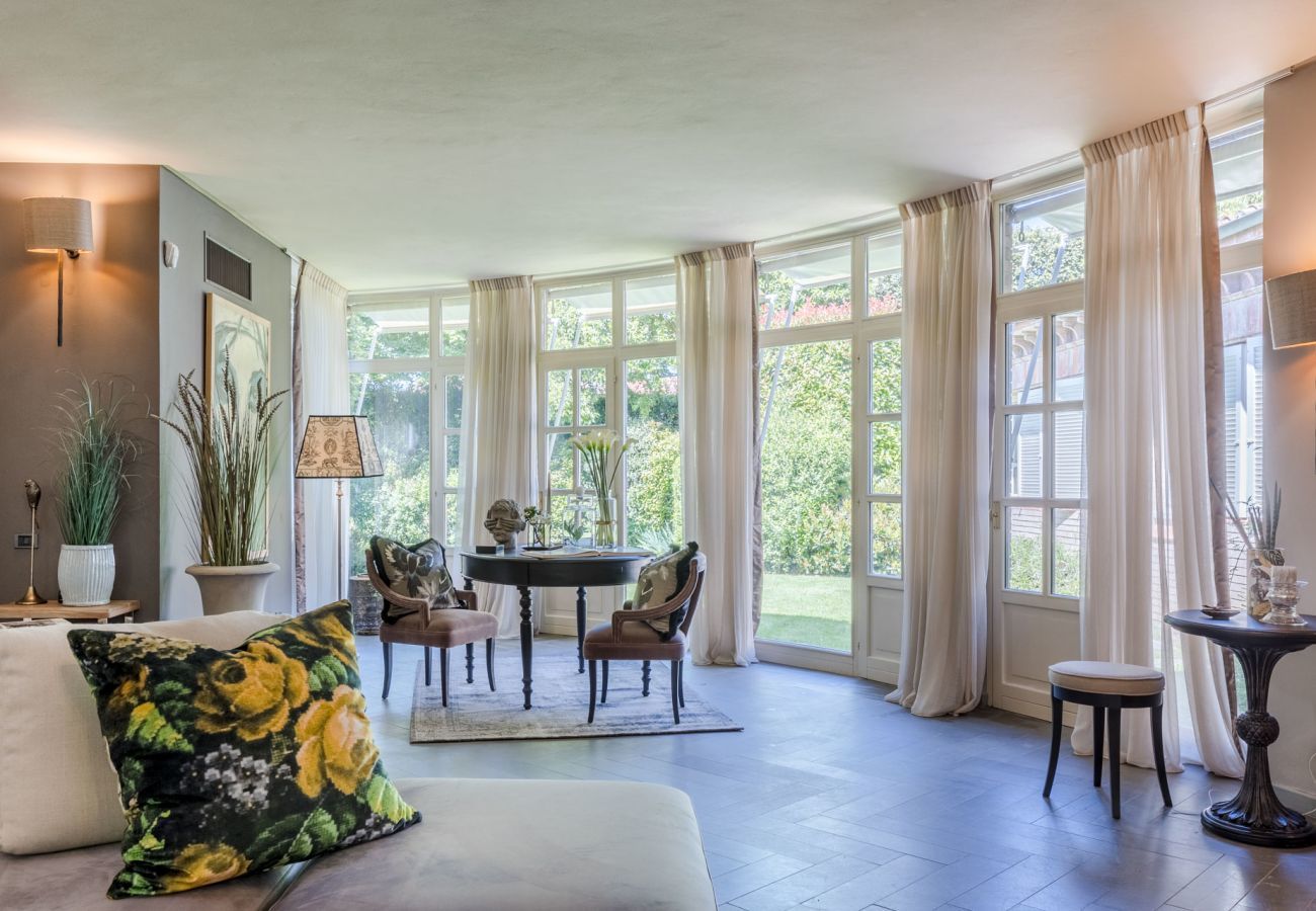 Villa a Lucca - VILLA THE SECRET ESCAPE. Luxury Redefined.