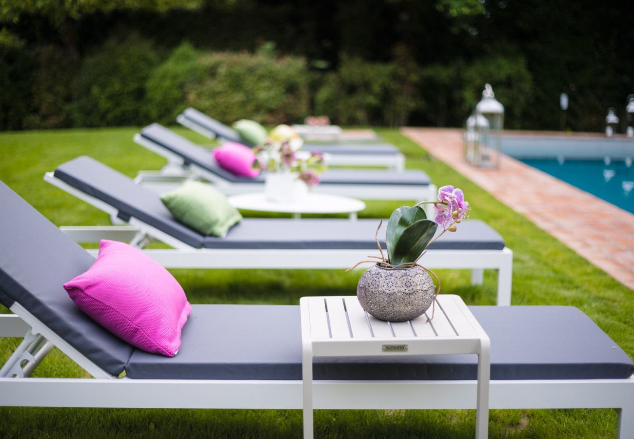 Villa a Lucca - VILLA THE SECRET ESCAPE. Luxury Redefined.