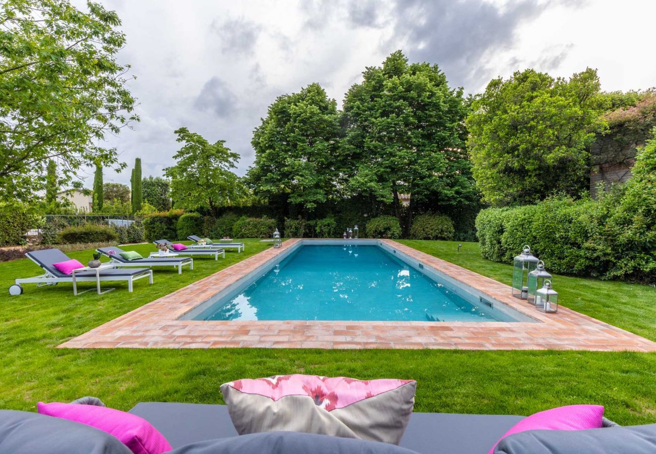 Villa a Lucca - VILLA THE SECRET ESCAPE. Luxury Redefined.