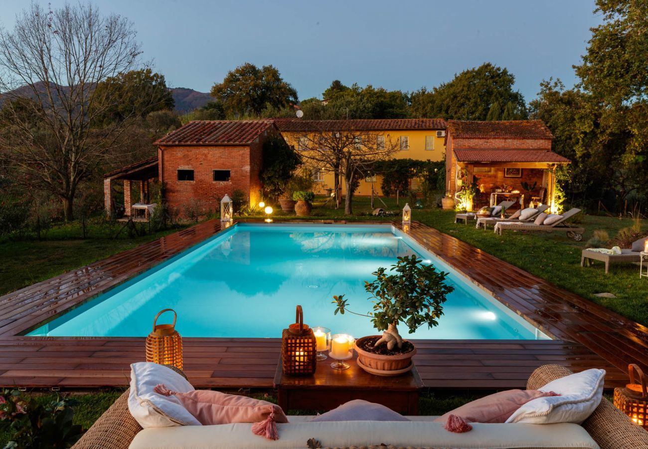 Villa a Capannori - Villa Lorena, a Vintage Family Villa