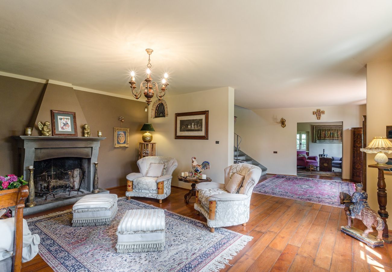 Villa a Capannori - Villa Lorena, a Vintage Family Villa