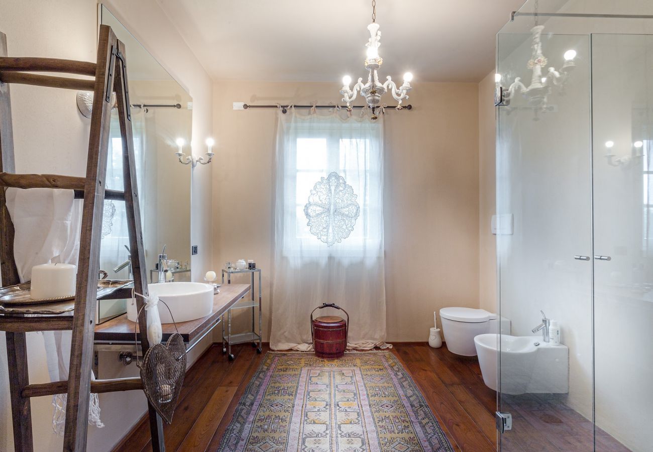 Villa a Capannori - Villa Lorena, a Vintage Family Villa