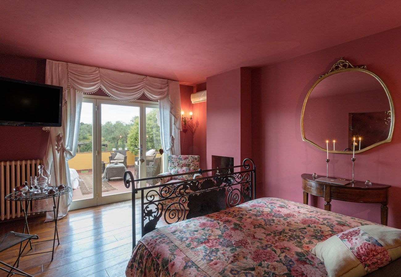 Villa a Capannori - Villa Lorena, a Vintage Family Villa