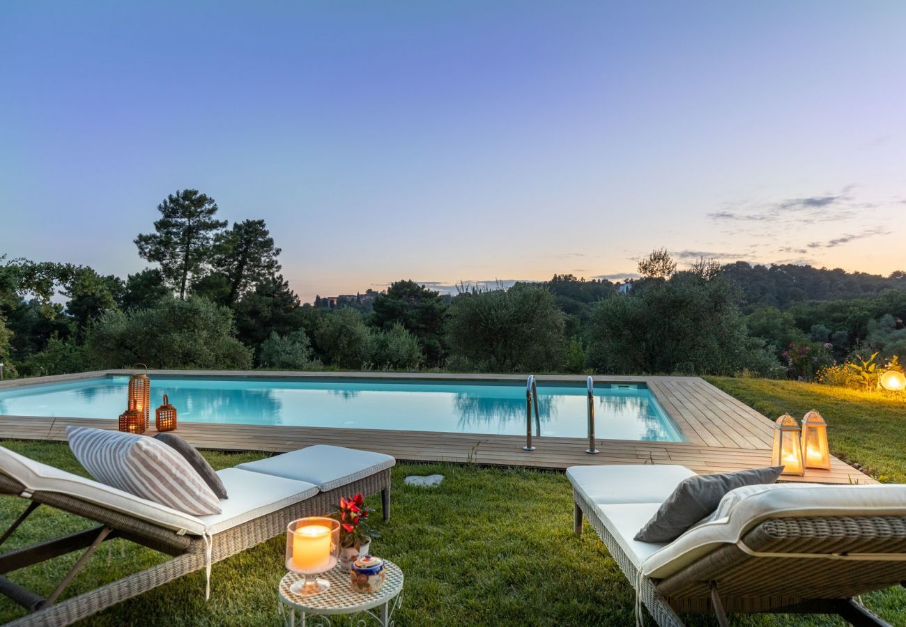 Villa a Capannori - Villa Lorena, a Vintage Family Villa