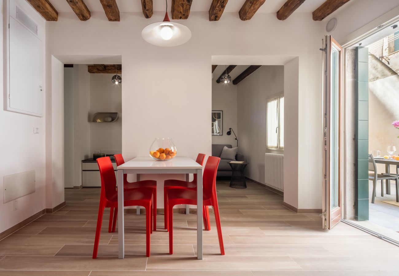 Appartamento a Venezia - San Giacomo Dall'Orio Garden Apartment R&R