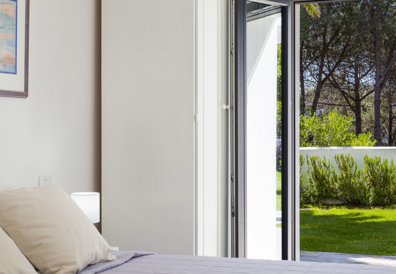WLofts 13 - Camera da letto raffinata per un soggiorno di lusso, vicino alle migliori spiagge di Olbia