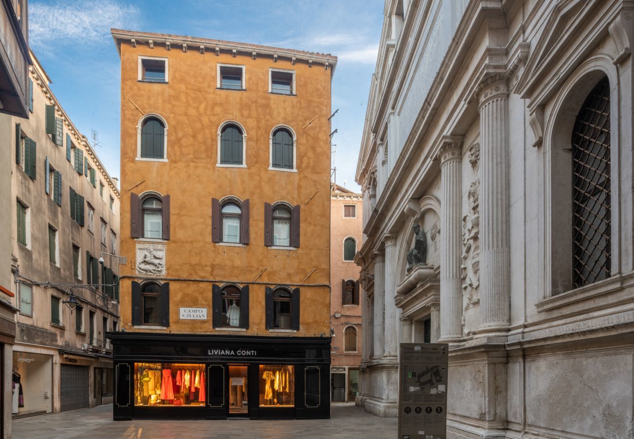 Appartamento a Venezia - San Marco View Terrace Apartment R&R