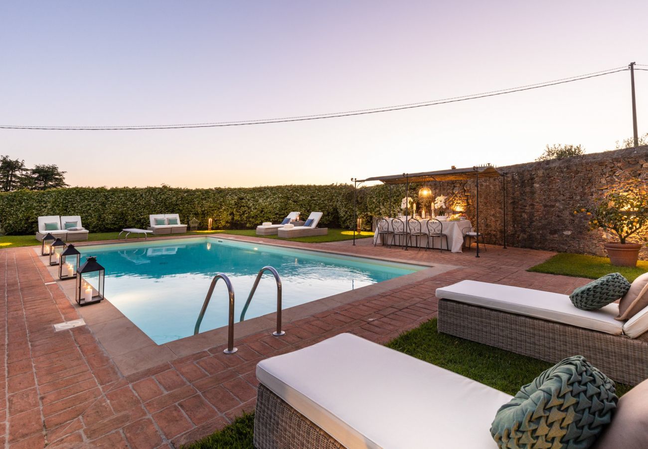 Villa a Capannori - FATTORIA CAMIGLIANO Luxury Farmhouse with Pool inside a Wine Estate