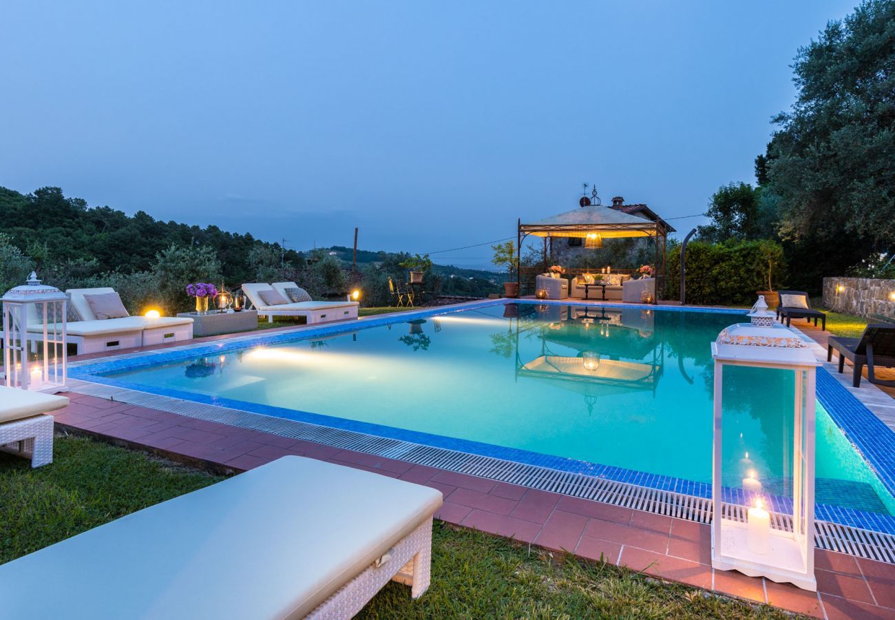 Villa a Lucca - VILLA ARSINA, Modern Italian Tradition. Private Pool