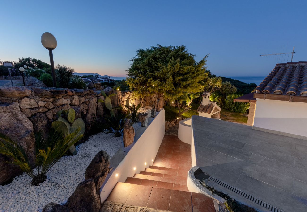 Villa a Ottiolu - VILLA LA BELLA, Luxury Seafront Villa with Panoramic Terrace in Porto Ottiolu, Sardinia