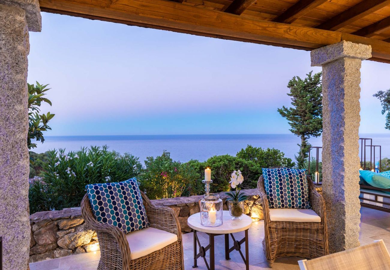 Villa a Ottiolu - VILLA LA BELLA, Luxury Seafront Villa with Panoramic Terrace in Porto Ottiolu, Sardinia