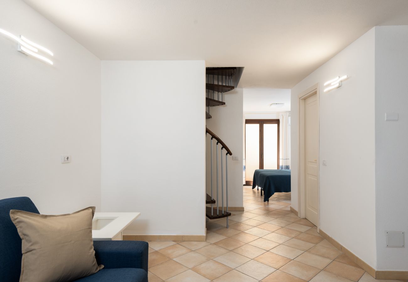 Appartamento a Olbia - Myrsine Viola - moderno flat con piscina a Marina Maria | KLODGE