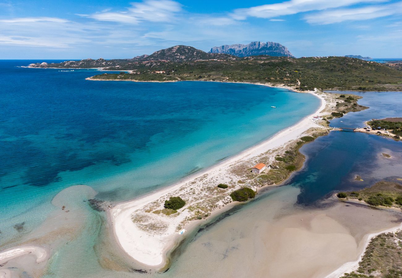 Appartamento a Olbia - Myrsine Genny - luminoso flat con vista piscina