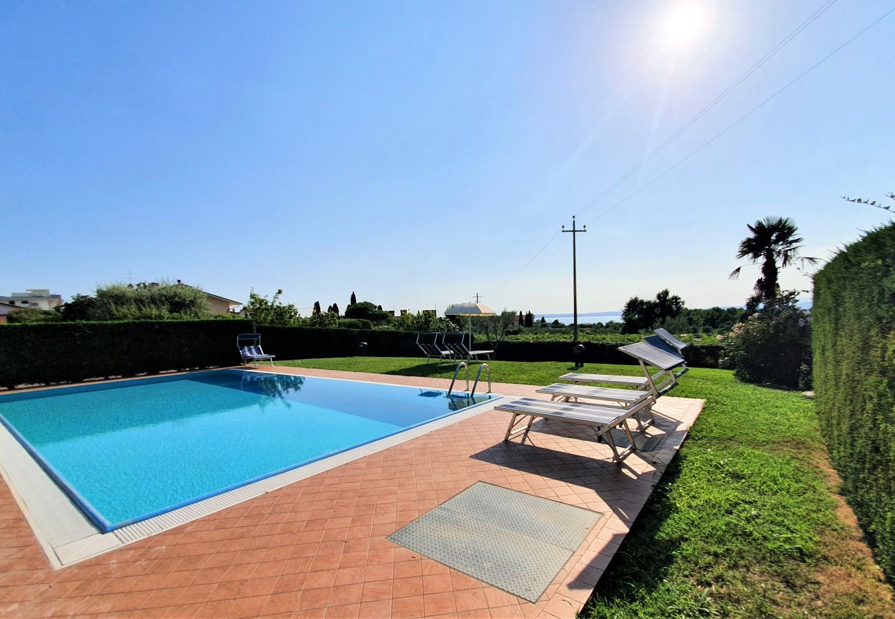 Appartamento a Lazise - Regarda - Appartamento Blanco a Lazise, con vista lago e piscina