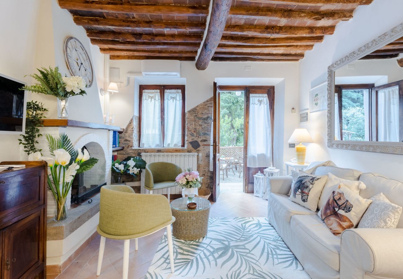 Villa a Vorno - Rio delle Fate