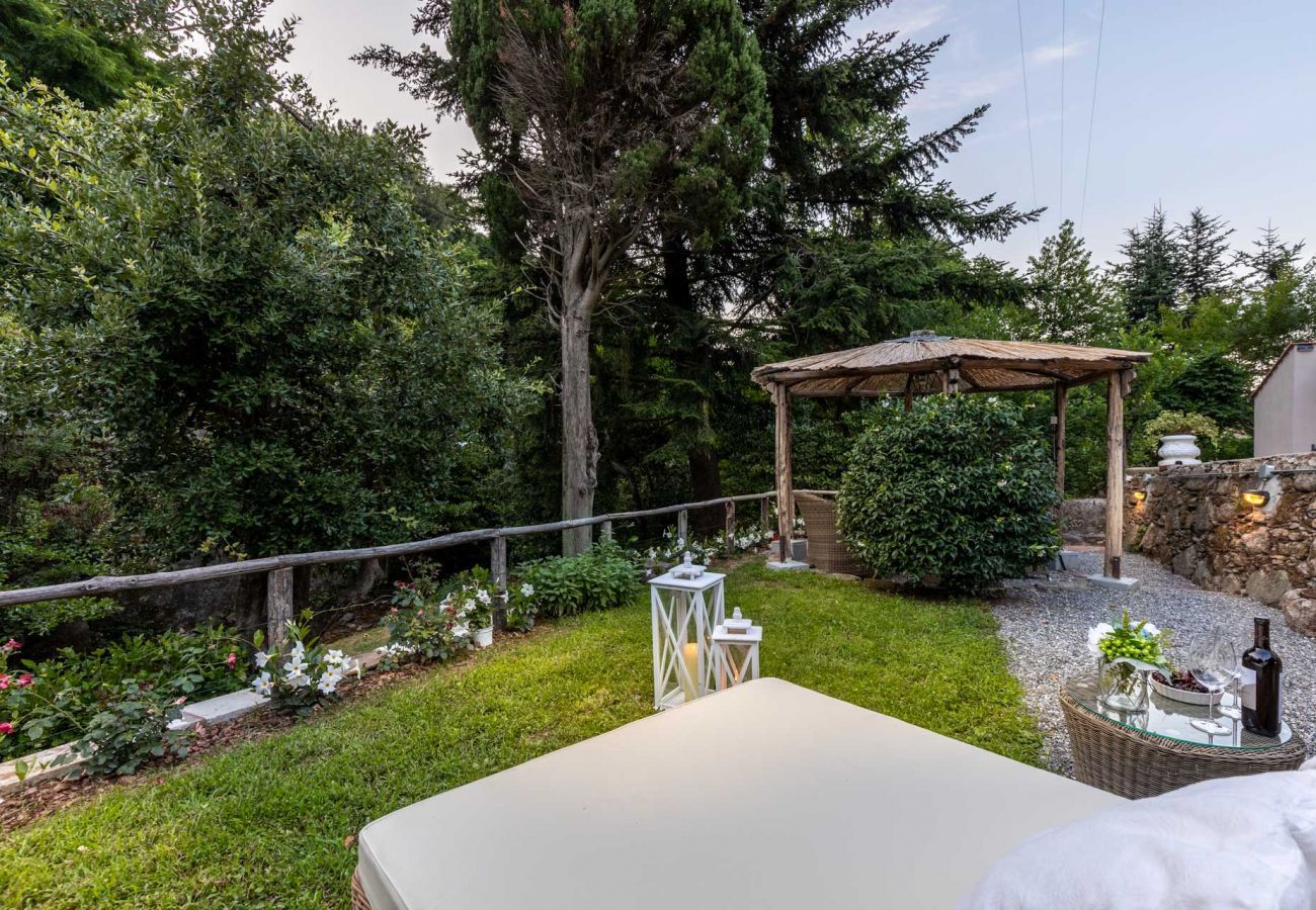 Villa a Vorno - RIO DELLE FATE, a Fairytale Home along the Stream in Vorno, Lucca