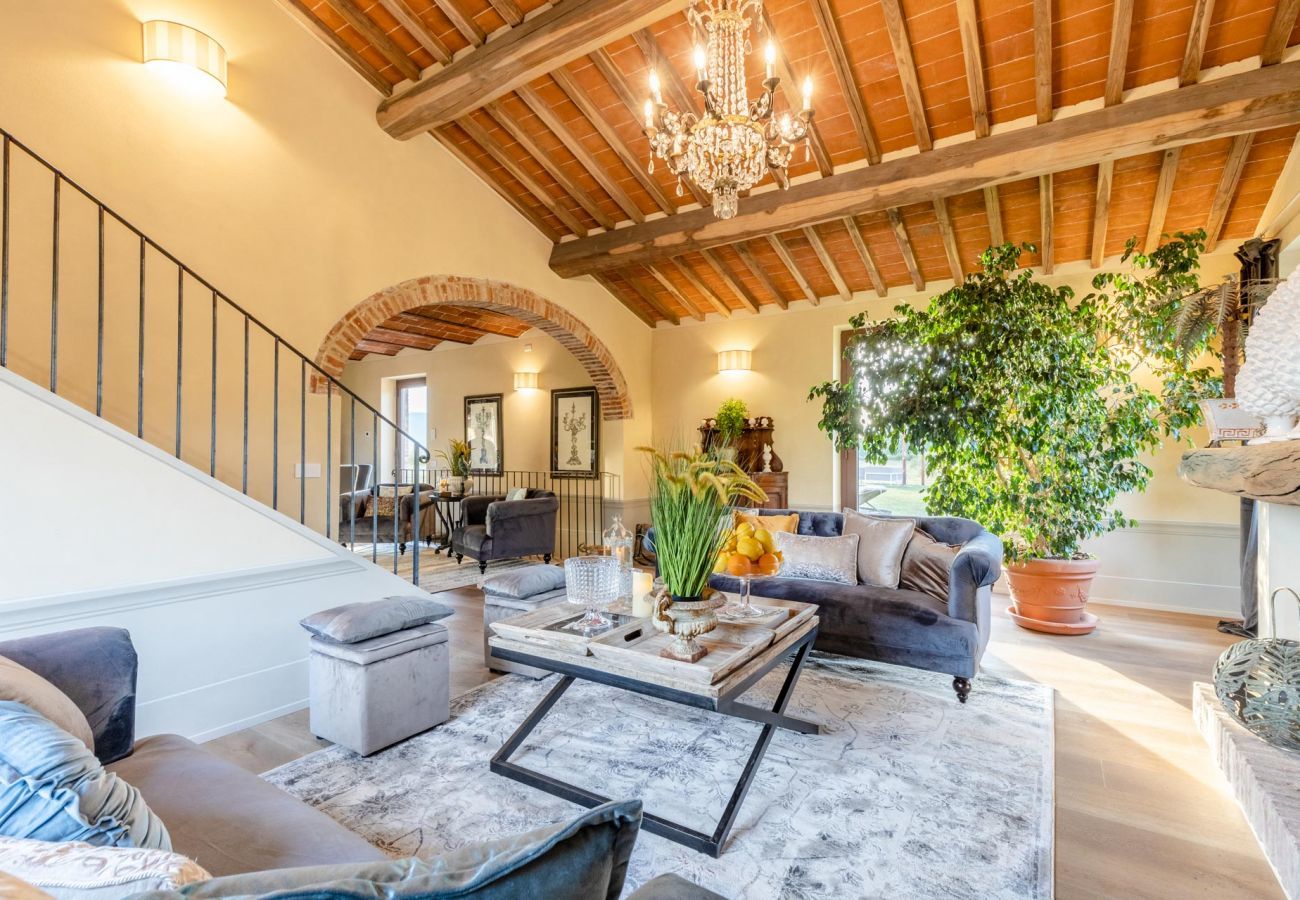 Villa a Orentano - Il Conte Farmhouse Retreat