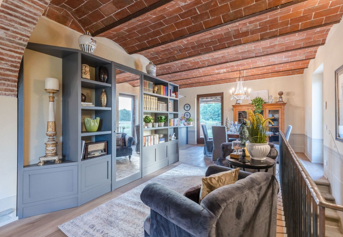 Villa a Orentano - Il Conte Farmhouse Retreat
