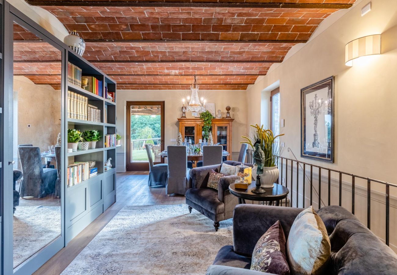 Villa a Orentano - Il Conte Farmhouse Retreat