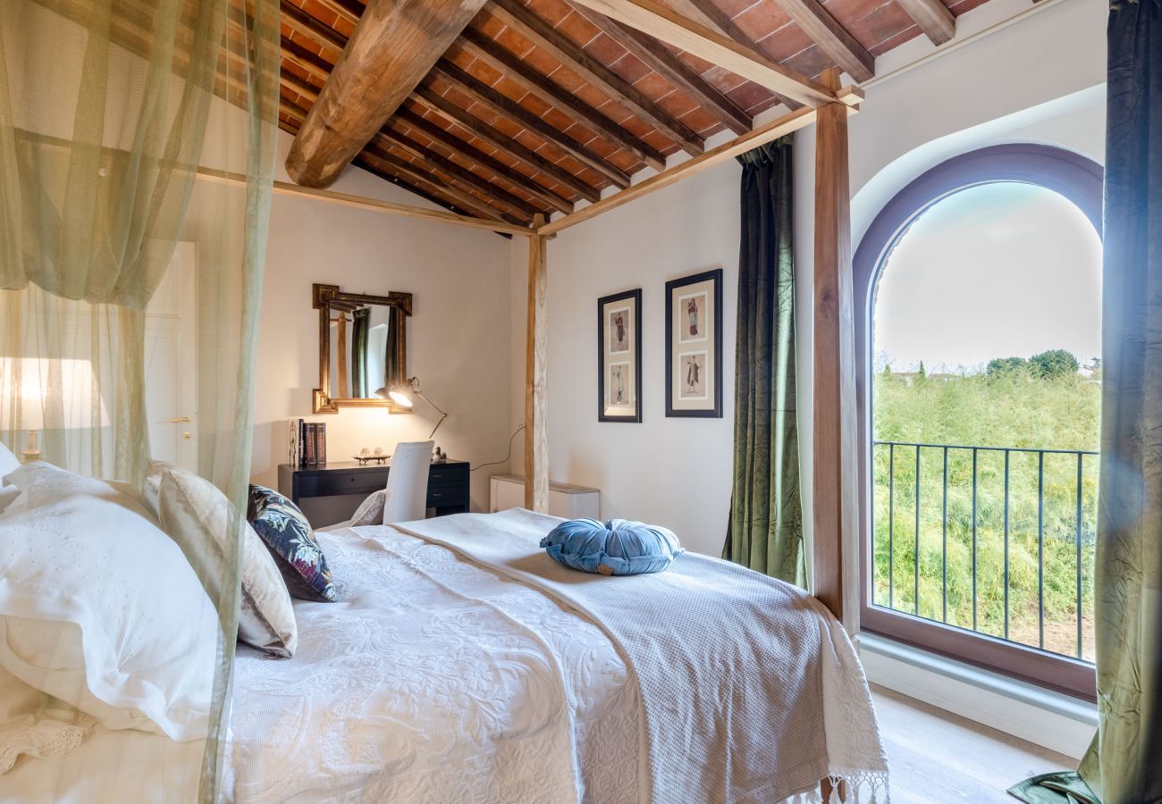 Villa a Orentano - IL CONTE Traditional Tuscany 3 bedrooms Luxury Farmhouse Villa with Private Pool and SPA in Orentano