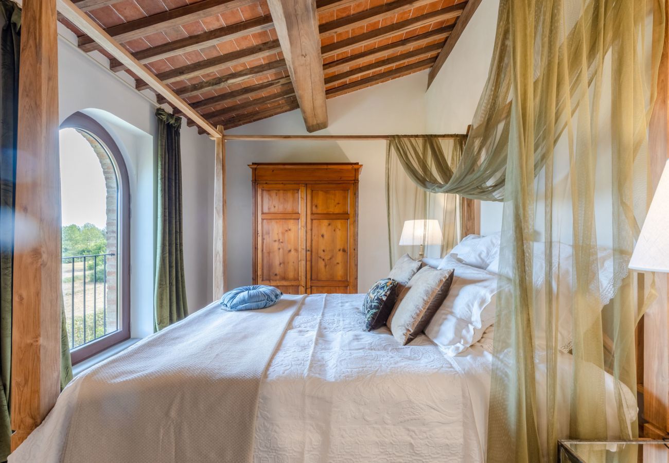 Villa a Orentano - Il Conte Farmhouse Retreat