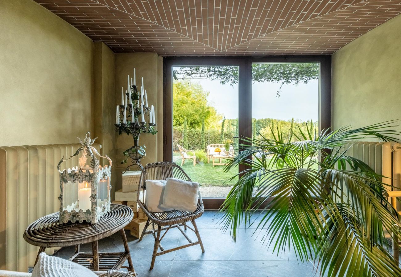 Villa a Orentano - Il Conte Farmhouse Retreat