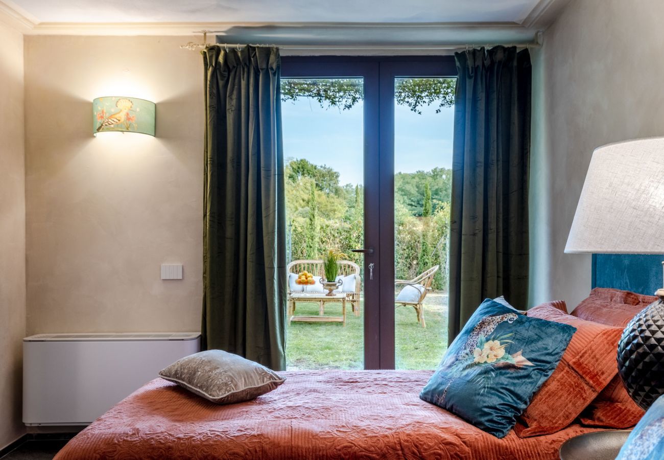 Villa a Orentano - IL CONTE Traditional Tuscany 3 bedrooms Luxury Farmhouse Villa with Private Pool and SPA in Orentano