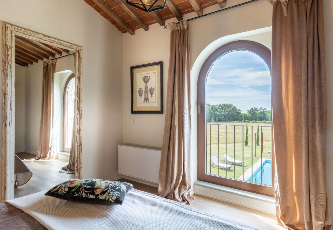 Villa a Orentano - IL CONTE Traditional Tuscany 3 bedrooms Luxury Farmhouse Villa with Private Pool and SPA in Orentano