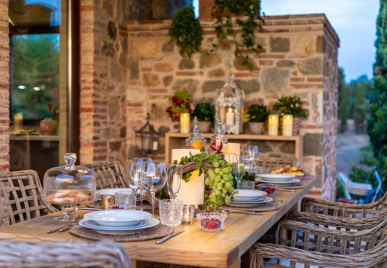 Villa a Orentano - Il Conte Farmhouse Retreat