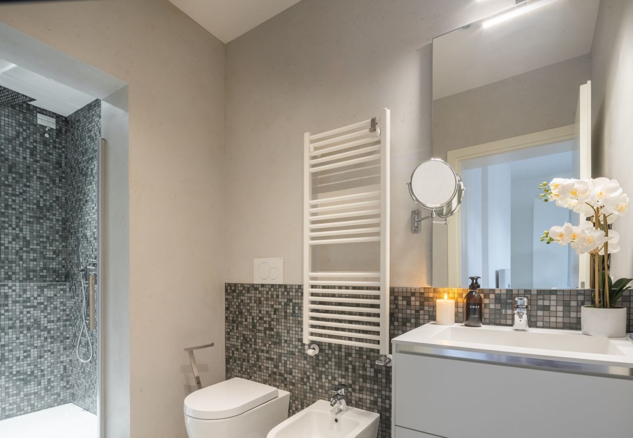 Appartamento a Venezia - Design Apartment with Balcony on the Grand Canal R