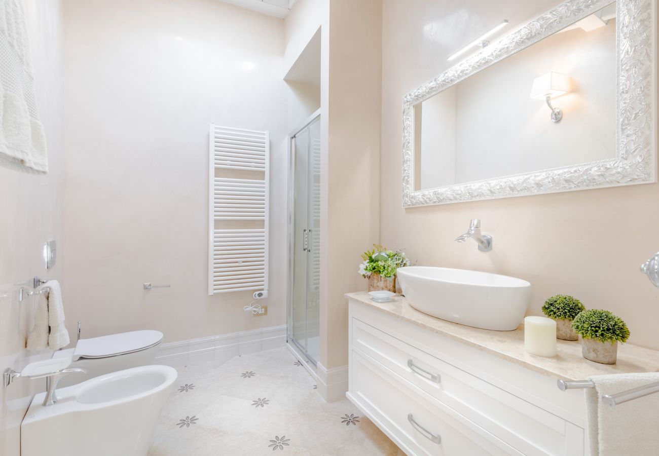 Appartamento a Lucca - The Duchess Chambers, the Luxury Grand 3 bedrooms