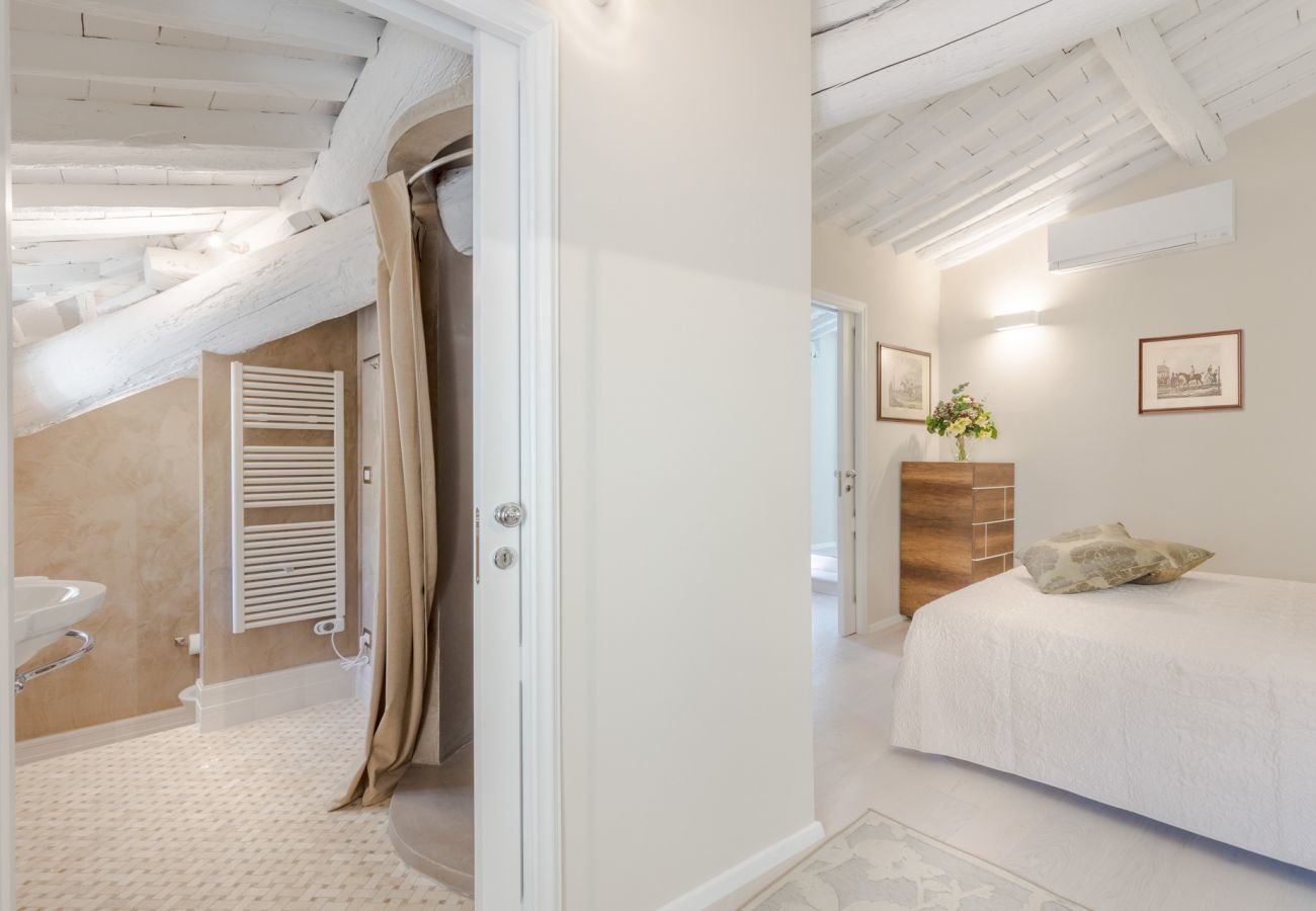 Appartamento a Lucca - The Duchess Chambers, the Luxury Grand 3 bedrooms