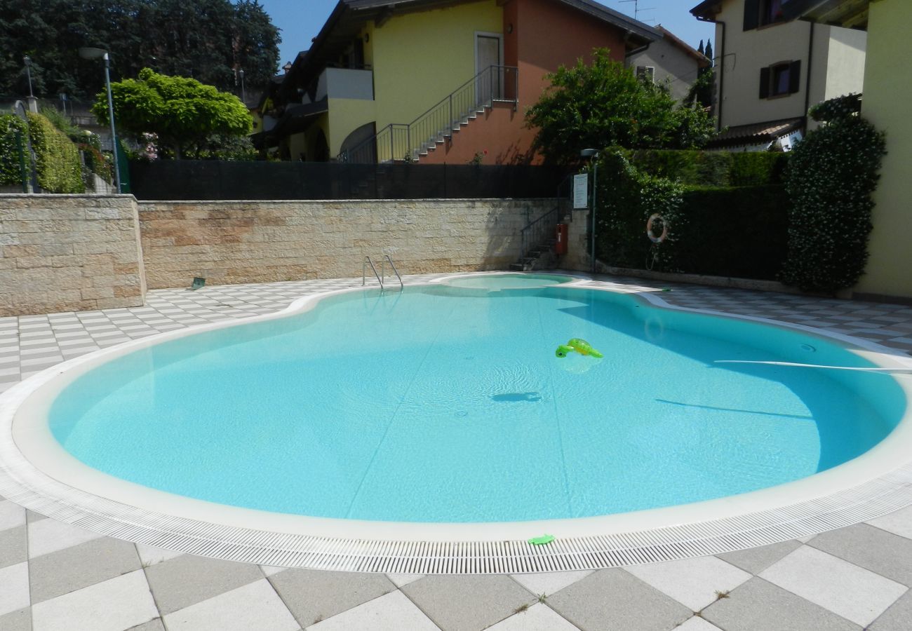 Villetta a Lazise - Regarda - Villetta Gruber con giardino privato, portico, piscina