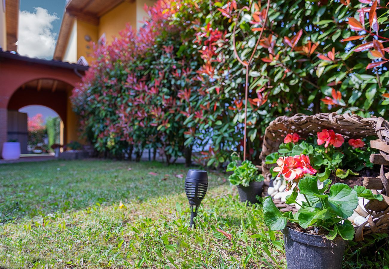 Villetta a Lazise - Regarda - Villetta Gruber con giardino privato, portico, piscina