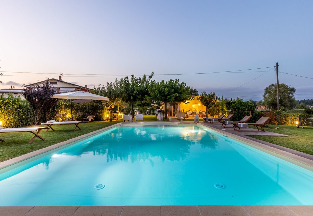 Villa a Lucca - Cottage Sughero, a Luxury Romantic Farmhouse for a Couple with Private Pool just 3 kms from Lucca