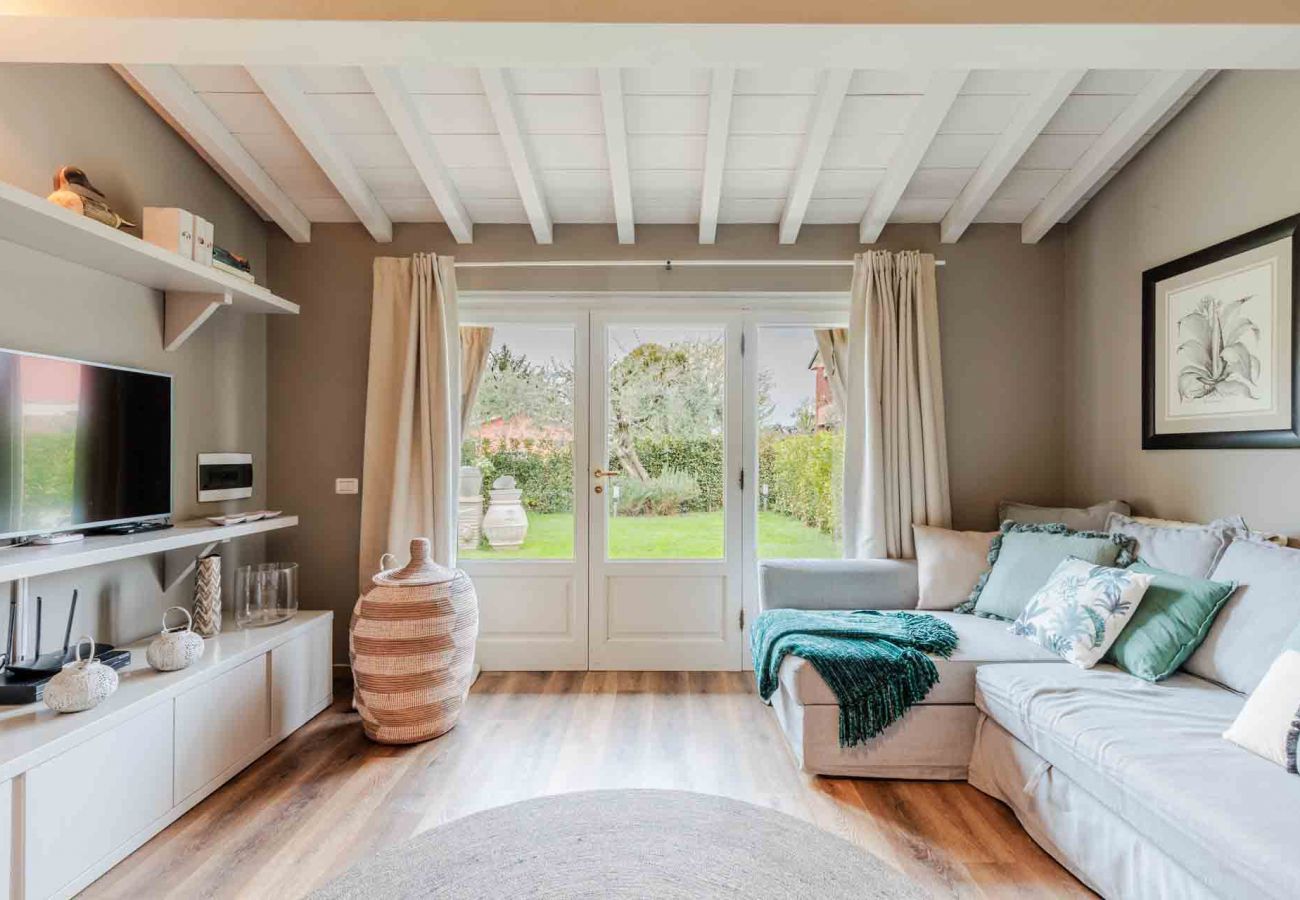 Villa a Lucca - Cottage Sughero, a Luxury Romantic Farmhouse for a Couple with Private Pool just 3 kms from Lucca