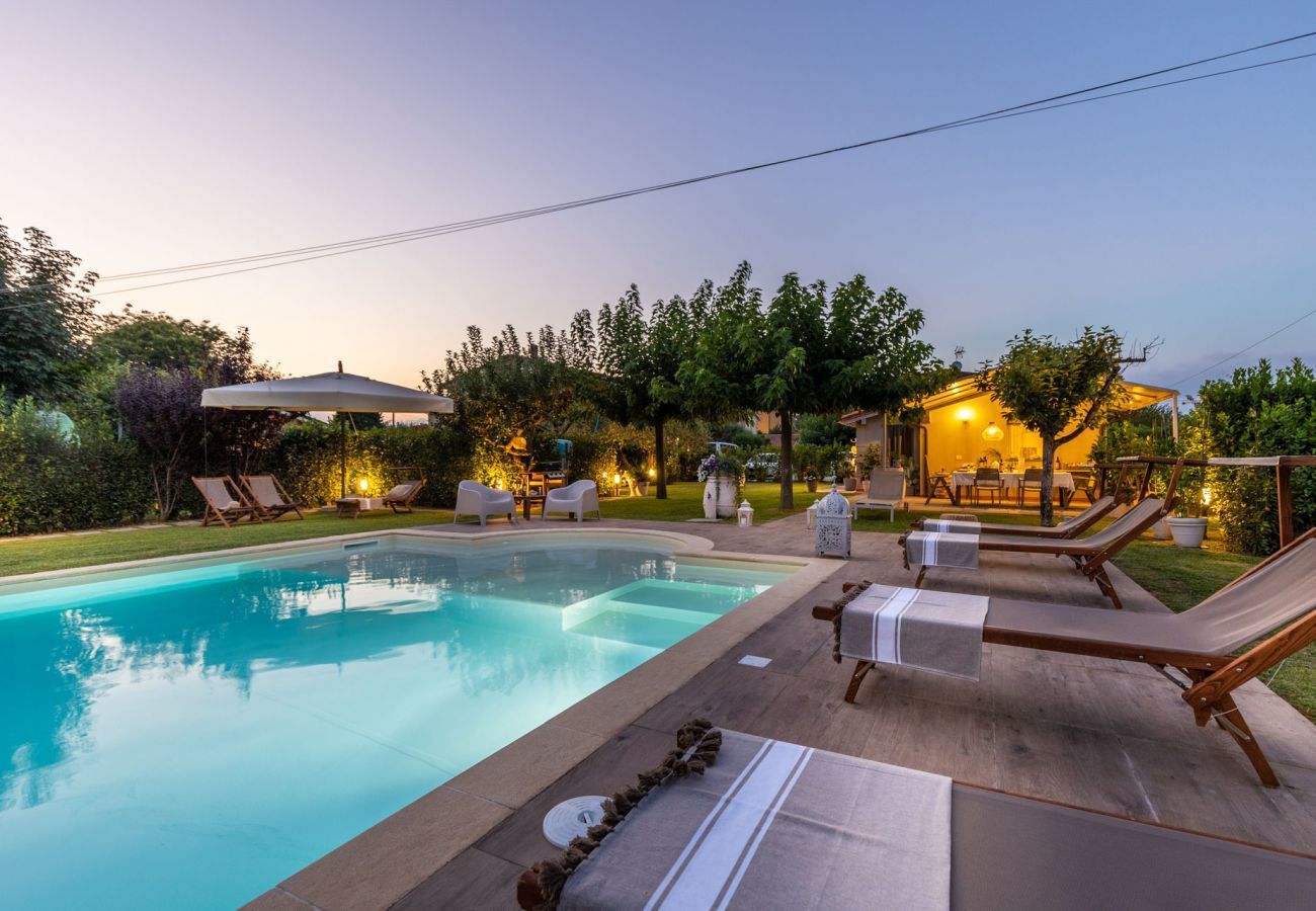 Villa a Lucca - Cottage Sughero, a Luxury Romantic Farmhouse for a Couple with Private Pool just 3 kms from Lucca
