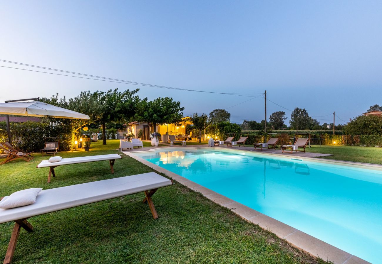Villa a Lucca - Cottage Sughero, a Luxury Romantic Farmhouse for a Couple with Private Pool just 3 kms from Lucca