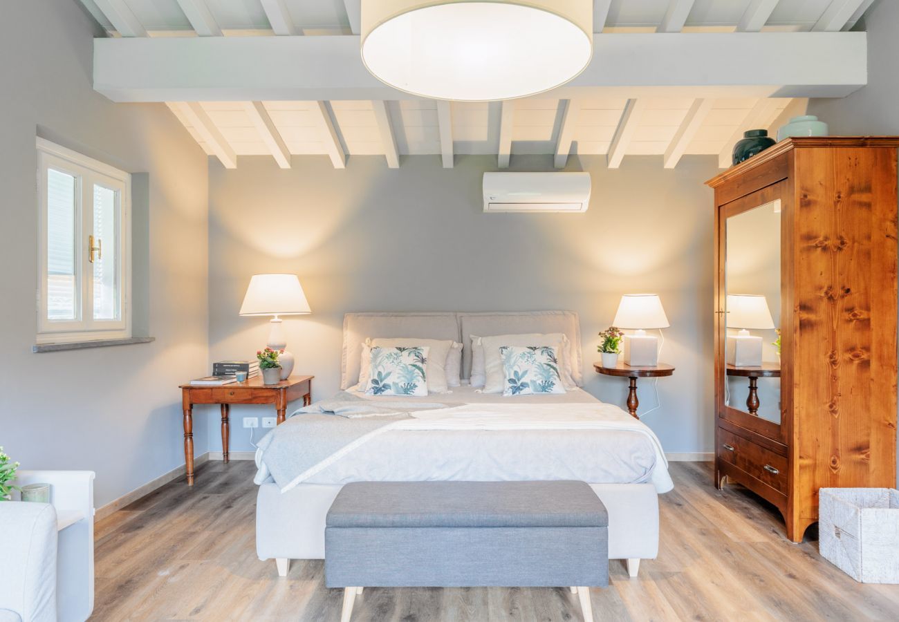 Villa a Lucca - Cottage Sughero, a Luxury Romantic Farmhouse for a Couple with Private Pool just 3 kms from Lucca
