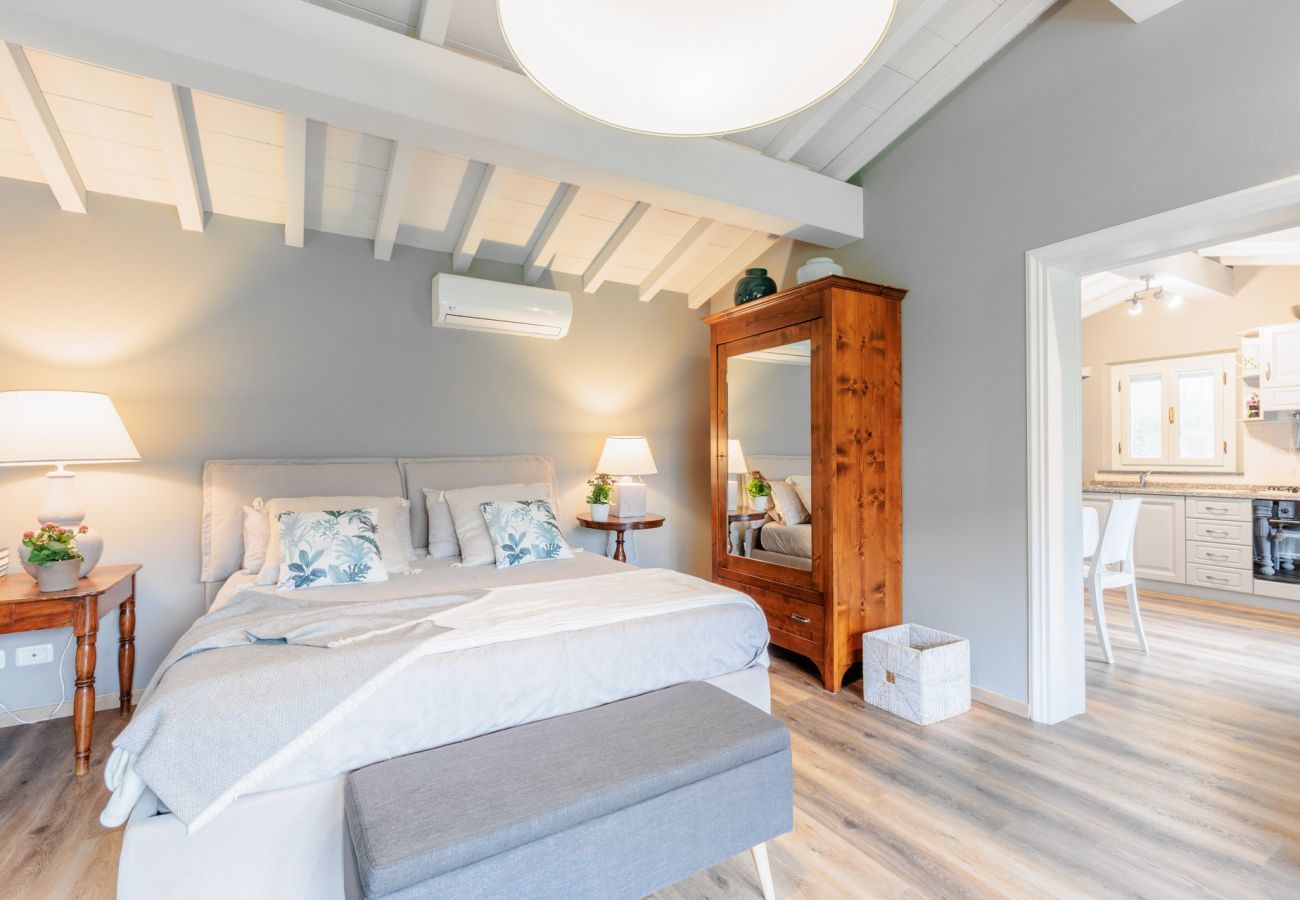 Villa a Lucca - Cottage Sughero, a Luxury Romantic Farmhouse for a Couple with Private Pool just 3 kms from Lucca